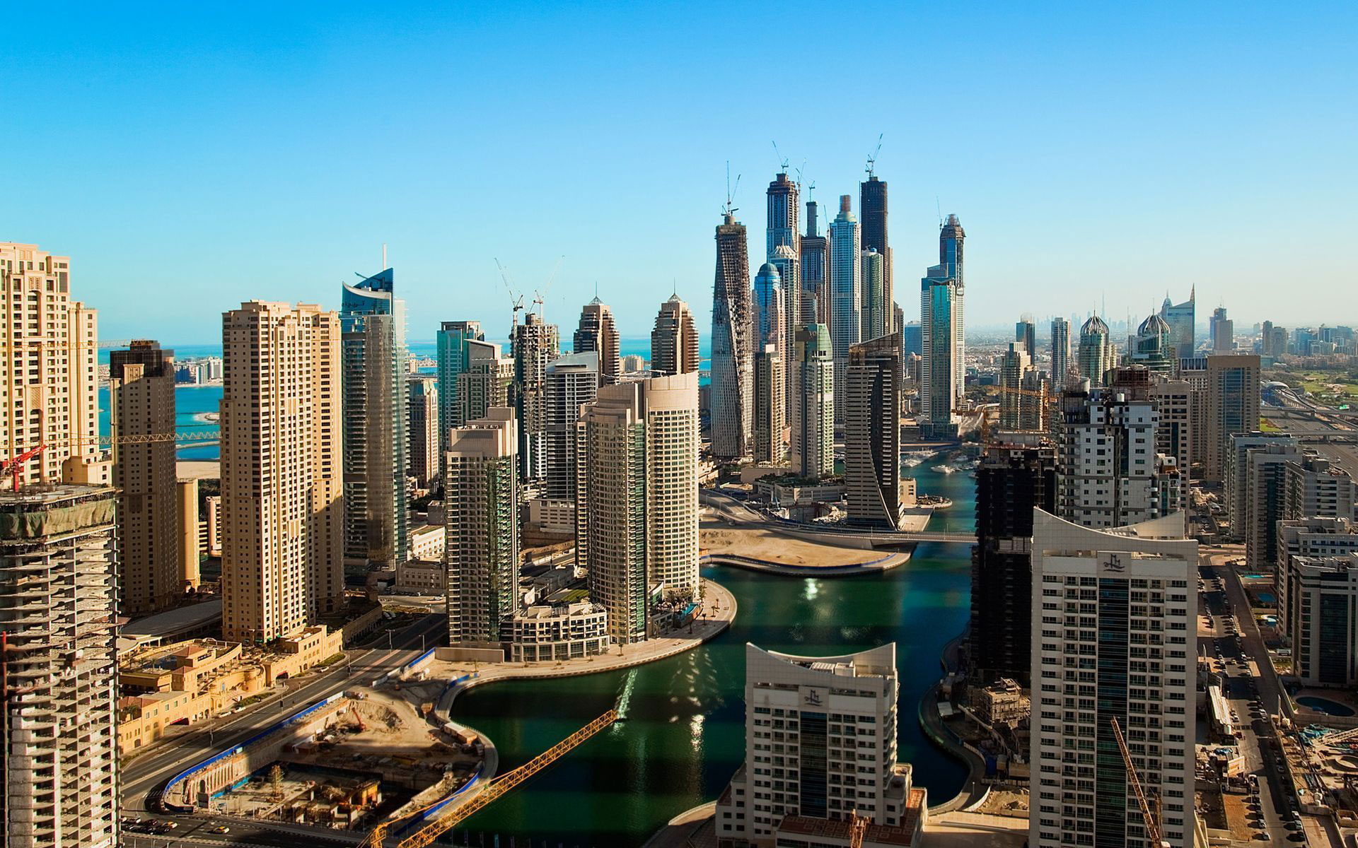 UAE-Expats-Downsize